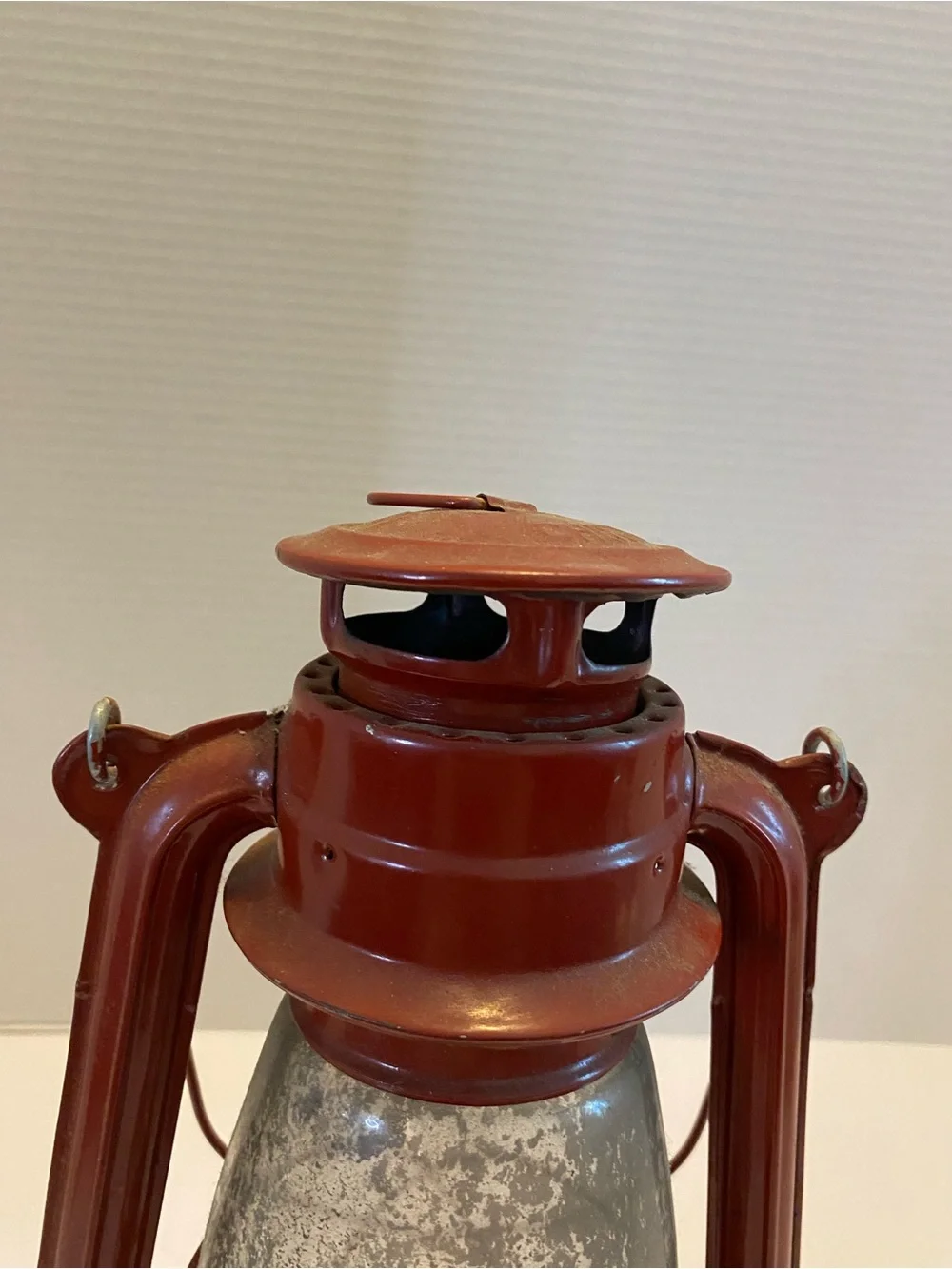 Vintage WangGuang Red American Camping Kerosene Lamp 12